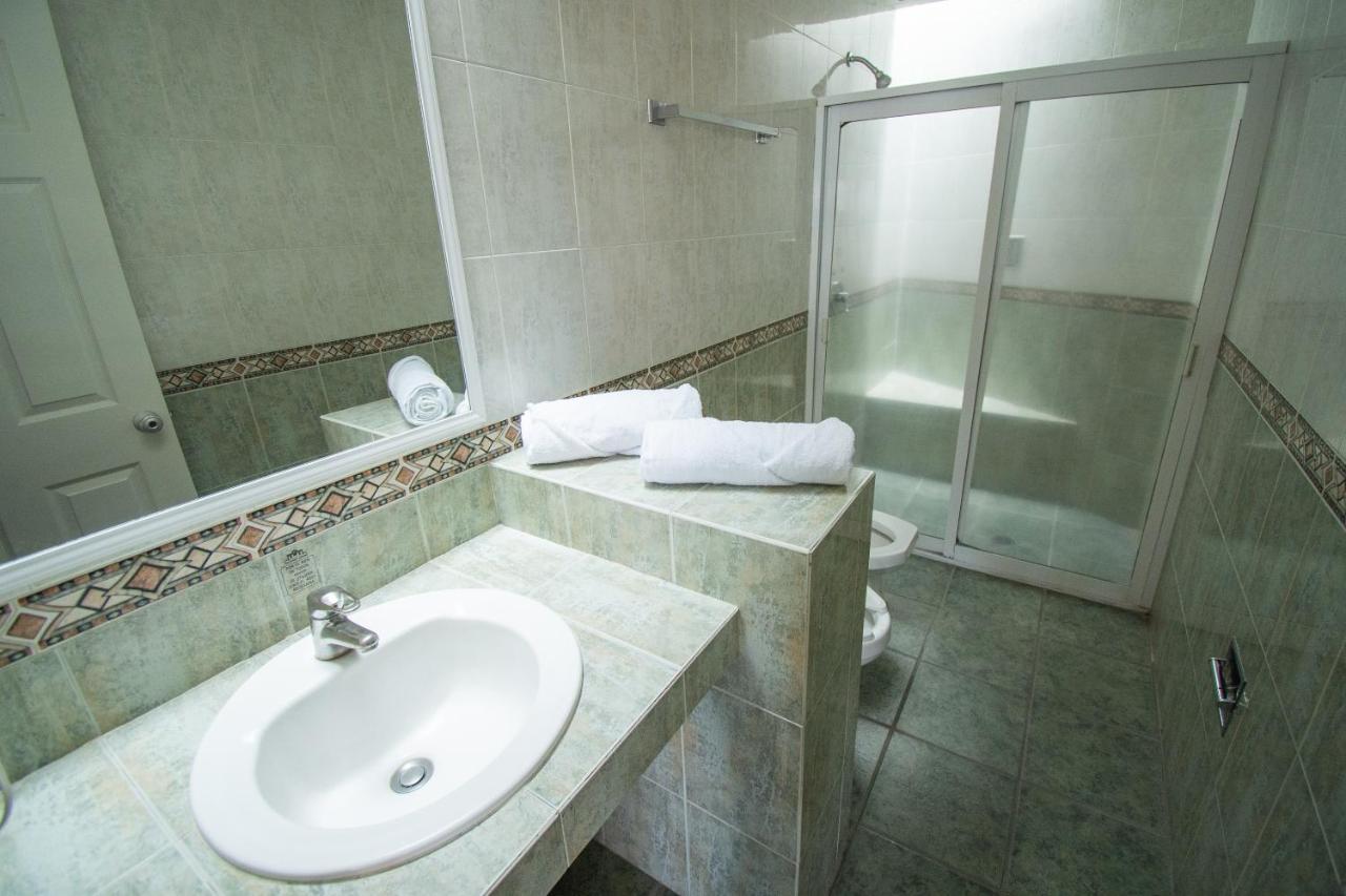 Auto Hotel Hacienda Arriba Leon Bagian luar foto